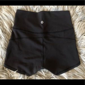 Lululemon In Movement Shorts 2.5”